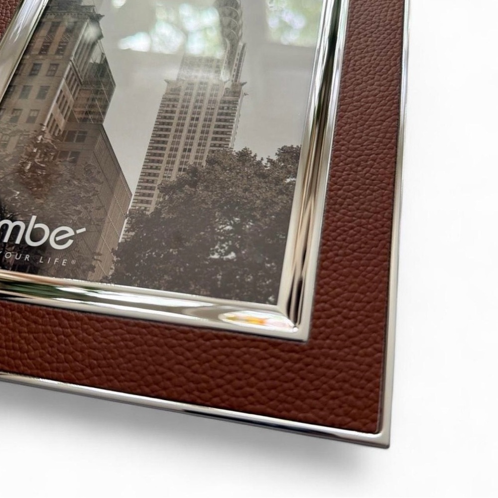Nambe 5x7 Brown Leather & Polished Silver Photo Frame - Picture 2 of 9